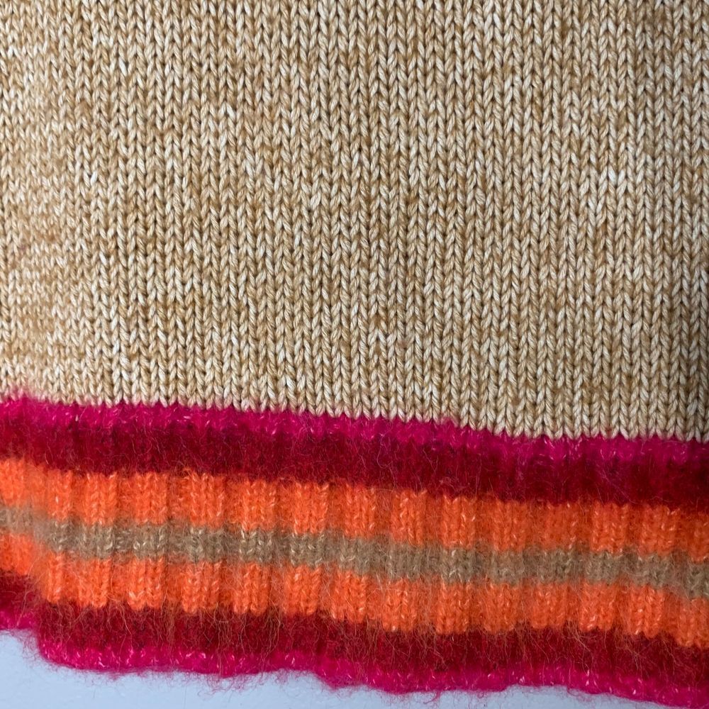Gap Blouson Novel Camel Heather Pullover‎ cable knit sweater.  Size M - Picture 6 of 10